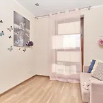 דירה Krakowska With Balcony And Free Garage By Renters ורוצלב