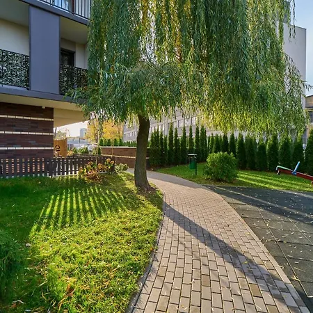 Lägenhet Krakowska With Balcony And Free Garage By Renters *