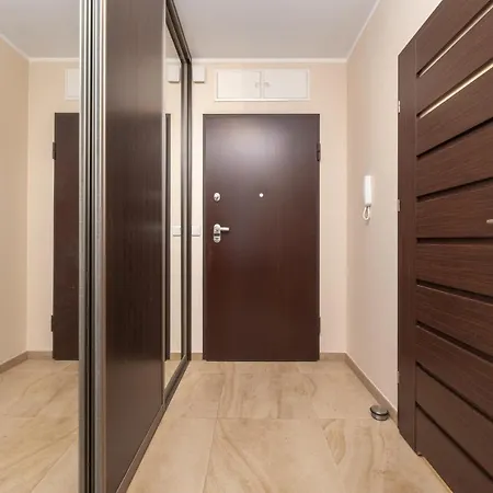 公寓 Krakowska With Balcony And Free Garage By Renters *