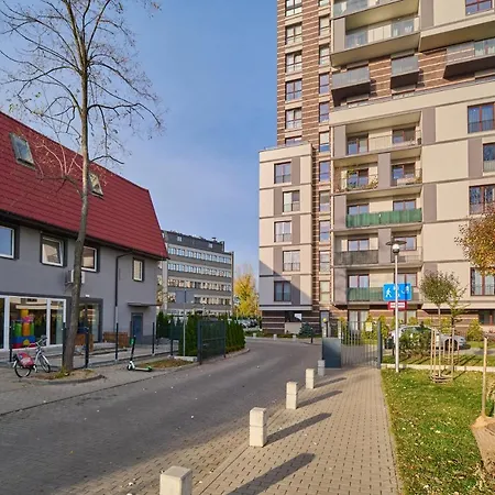 Lägenhet Krakowska With Balcony And Free Garage By Renters Wrocław