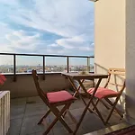Διαμέρισμα Krakowska With Balcony And Free Garage By Renters
