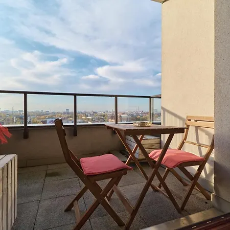 Apartman Krakowska With Balcony And Free Garage By Renters