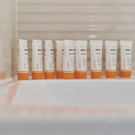 Krakowska With Balcony And Free Garage By Renters Appartement *