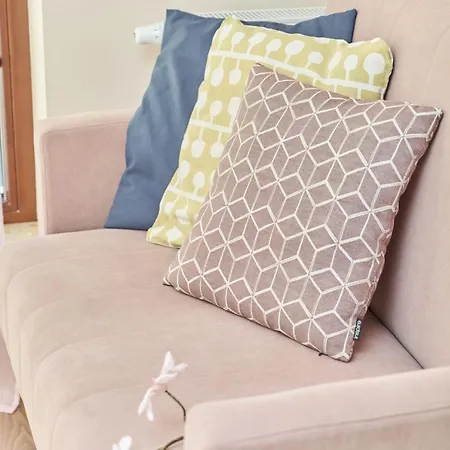 Krakowska With Balcony And Free Garage By Renters Appartement