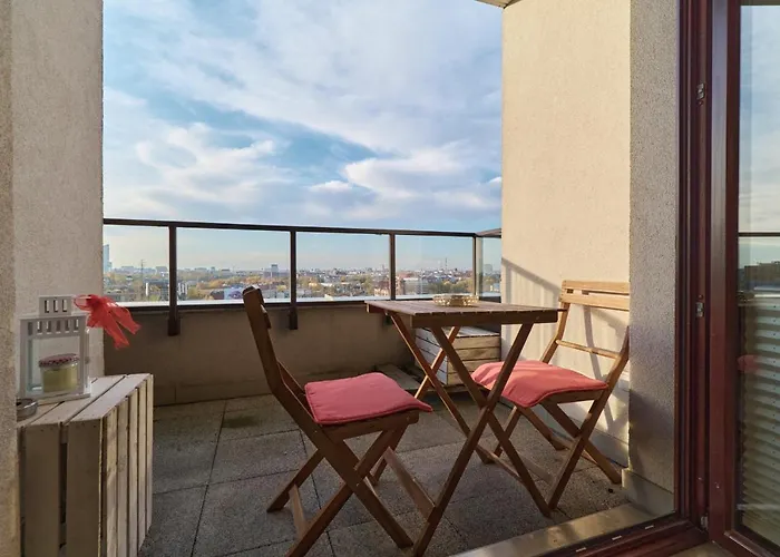 Διαμέρισμα Krakowska With Balcony And Free Garage By Renters