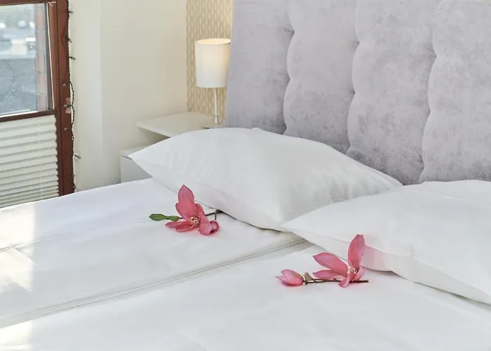 Krakowska With Balcony And Free Garage By Renters Διαμέρισμα Βρότσλαβ