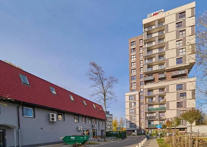Krakowska With Balcony And Free Garage By Renters Διαμέρισμα Βρότσλαβ
