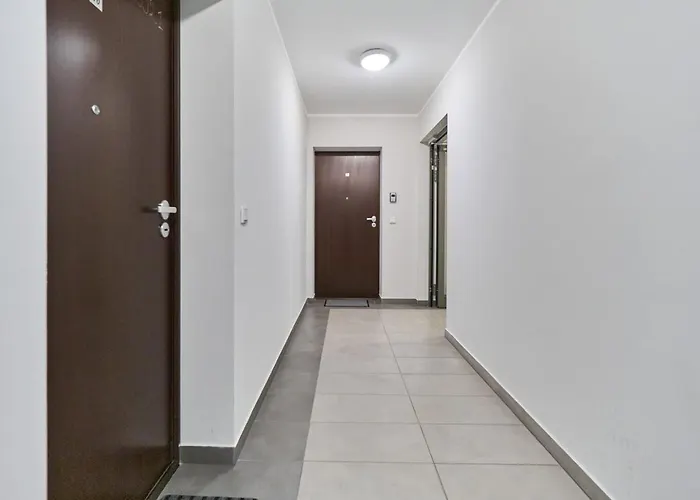 Krakowska With Balcony And Free Garage By Renters Διαμέρισμα *